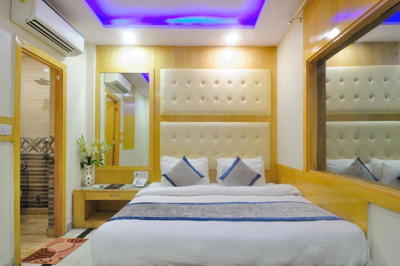 Hotel Karlo Kastle - Paharganj - Нью-Дели Экстерьер фото